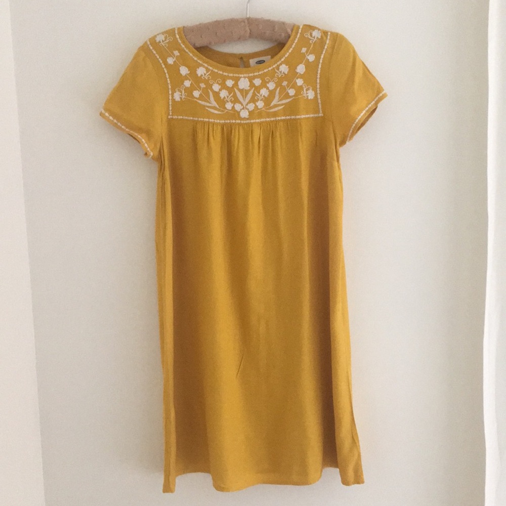 Golden yellow  Old Navy embroidered sun dress S